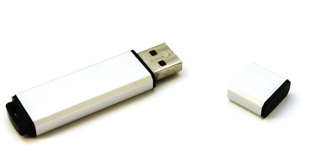 format a thumb drive thats set up for mac on windows